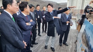 [포토뉴스] 김태흠 충남도지사, 천안아산역에 전국최대 ‘광역환승센터’ 추진